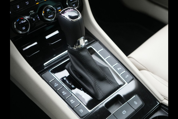 Škoda Superb Combi 1.4 TSI iV Laurin & Klement Plug In Hybrid 218pk Dealer O.H PHEV | Panodak | Adaptive Cruise | Lederen Stoelen Memory & Massage & Ventilatie | Canton Audio | Apple Carplay | Stuur & Stoelen Verwarmd | Keyless | Virtual | Navigatie | DAB |