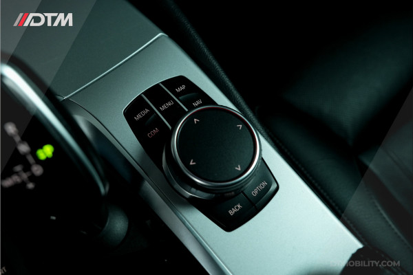 BMW 5 Serie Touring 525d High Executive | Panoramadak | Stoeverkl. | 360 |