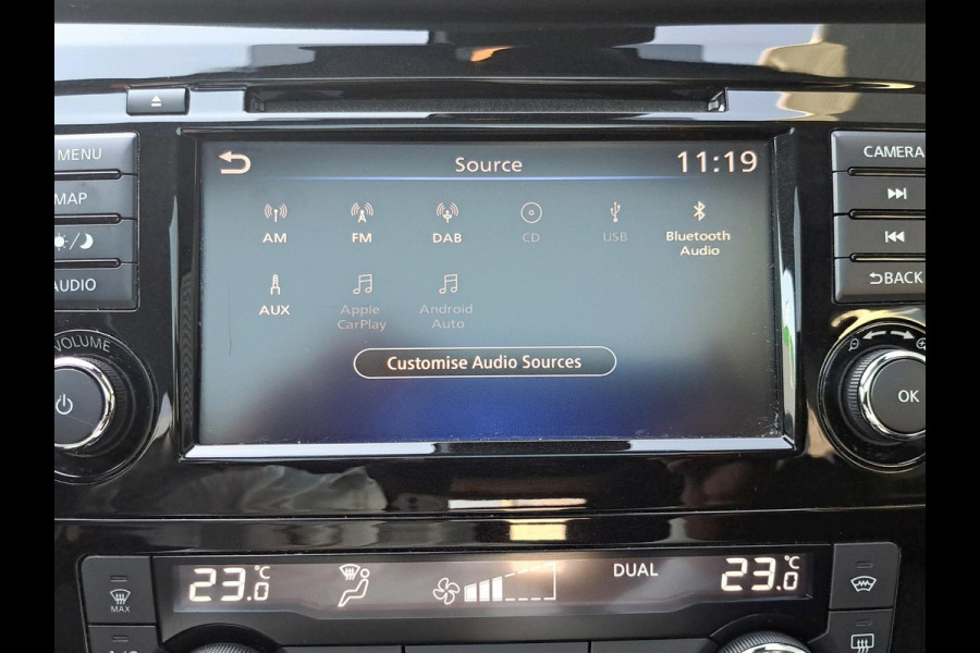 Nissan QASHQAI 1.3 DIG-T N-Connecta | automaat | 160PK | navigatie | panoramadak | stoelverwarming | trekhaak