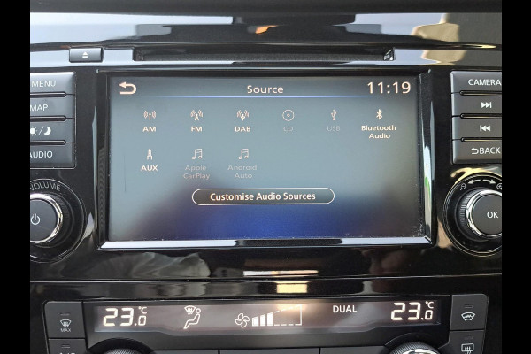 Nissan QASHQAI 1.3 DIG-T N-Connecta | automaat | 160PK | navigatie | panoramadak | stoelverwarming | trekhaak