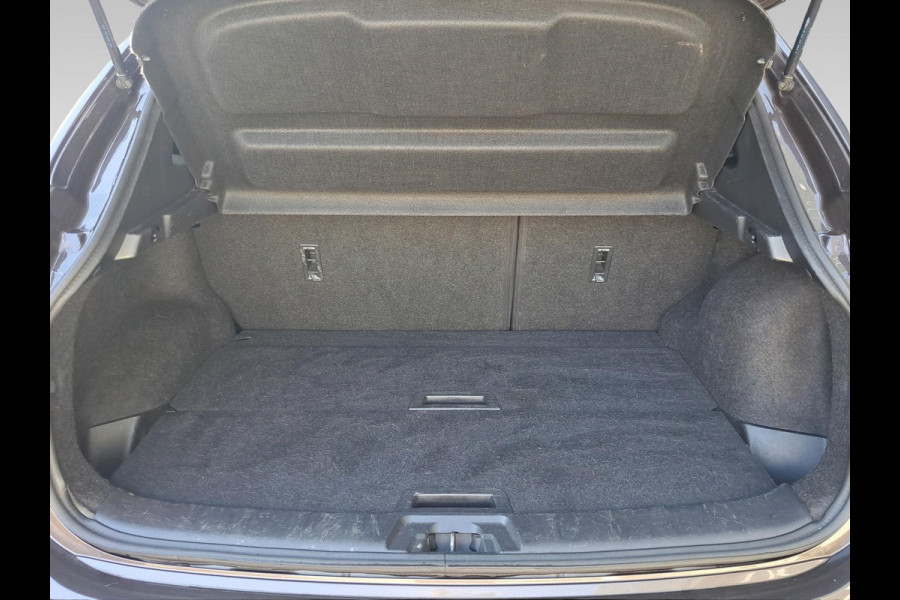 Nissan QASHQAI 1.3 DIG-T N-Connecta | automaat | 160PK | navigatie | panoramadak | stoelverwarming | trekhaak