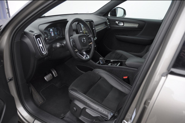 Volvo XC40 T4 211PK Automaat Recharge R-Design / Keyless entry / Elektrische achterklep / Leder met alcantara interieur / Parkeersensoren met camera / Stoel - en stuurwielverwarming / Apple carplay