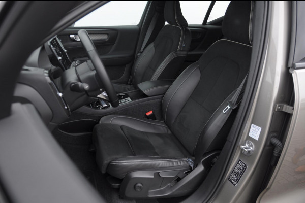 Volvo XC40 T4 211PK Automaat Recharge R-Design / Keyless entry / Elektrische achterklep / Leder met alcantara interieur / Parkeersensoren met camera / Stoel - en stuurwielverwarming / Apple carplay