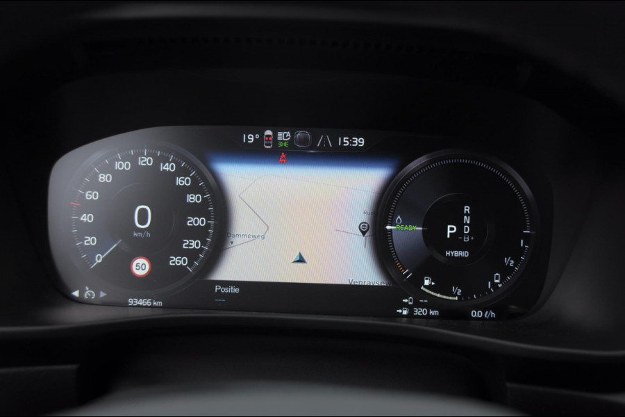 Volvo XC40 T4 211PK Automaat Recharge R-Design / Keyless entry / Elektrische achterklep / Leder met alcantara interieur / Parkeersensoren met camera / Stoel - en stuurwielverwarming / Apple carplay