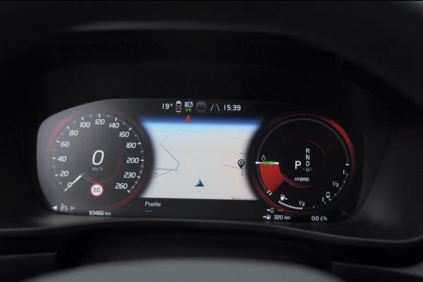 Volvo XC40 T4 211PK Automaat Recharge R-Design / Keyless entry / Elektrische achterklep / Leder met alcantara interieur / Parkeersensoren met camera / Stoel - en stuurwielverwarming / Apple carplay