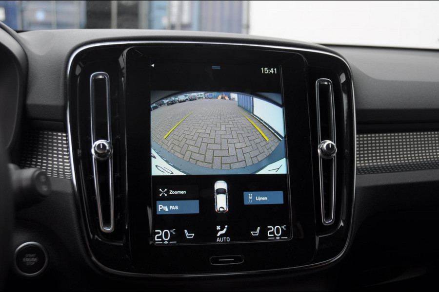 Volvo XC40 T4 211PK Automaat Recharge R-Design / Keyless entry / Elektrische achterklep / Leder met alcantara interieur / Parkeersensoren met camera / Stoel - en stuurwielverwarming / Apple carplay