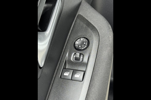 Peugeot 208 1.2 PureTech Active Pack - Apple CarPlay / Navigatie I Airco I LED I PDC I 54.200 KM - Dealer onderhouden Peugeot 208 1.2 PureTech Active Pack - Apple CarPlay / Navigatie I Airco I LED I PDC I 54.200 KM - Dealer onderhouden