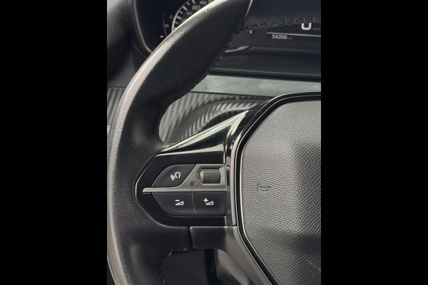 Peugeot 208 1.2 PureTech Active Pack - Apple CarPlay / Navigatie I Airco I LED I PDC I 54.200 KM - Dealer onderhouden Peugeot 208 1.2 PureTech Active Pack - Apple CarPlay / Navigatie I Airco I LED I PDC I 54.200 KM - Dealer onderhouden