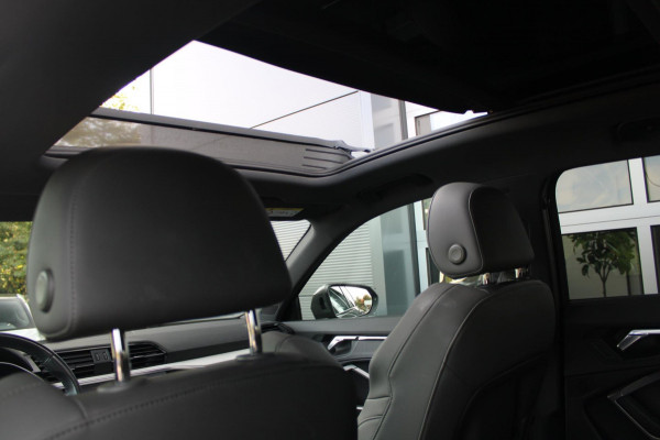 Audi Q3 35 TFSI S-Line | Pano | Sfeer | Matrix | Stoelverwarming Audi Q3 35 TFSI S-Line | Pano | Sfeer | Matrix | Stoelverwarming
