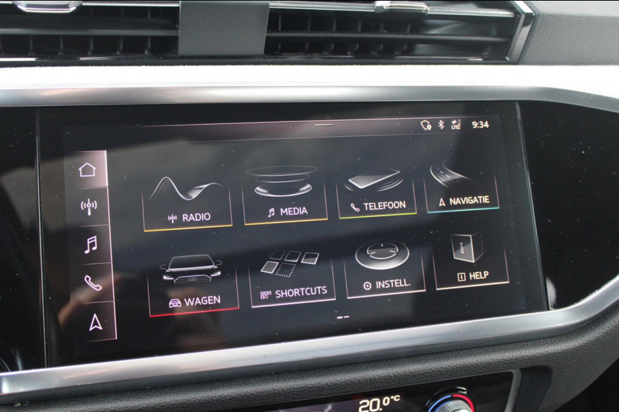 Audi Q3 35 TFSI S-Line | Pano | Sfeer | Matrix | Stoelverwarming Audi Q3 35 TFSI S-Line | Pano | Sfeer | Matrix | Stoelverwarming
