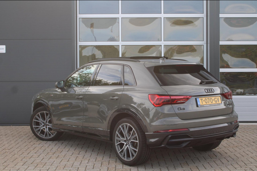 Audi Q3 35 TFSI S-Line | Pano | Sfeer | Matrix | Stoelverwarming Audi Q3 35 TFSI S-Line | Pano | Sfeer | Matrix | Stoelverwarming