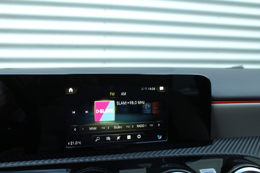 Mercedes-Benz A-Klasse 160 109pk Advantage Widescreen Leder Clima Cruise Navi Camera LMV Mercedes-Benz A-Klasse 160 109pk Advantage Widescreen Leder Clima Cruise Navi Camera LMV