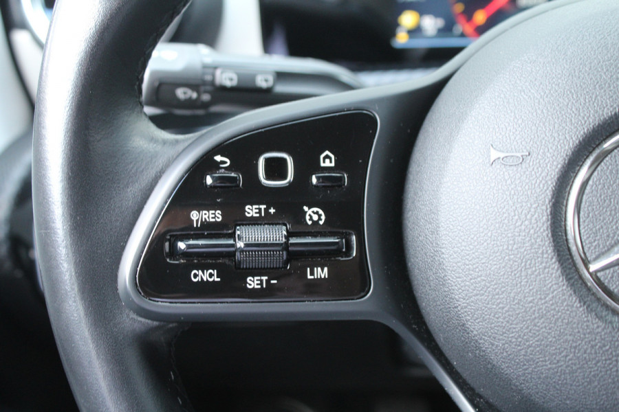 Mercedes-Benz A-Klasse 160 109pk Advantage Widescreen Leder Clima Cruise Navi Camera LMV Mercedes-Benz A-Klasse 160 109pk Advantage Widescreen Leder Clima Cruise Navi Camera LMV