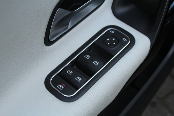 Mercedes-Benz A-Klasse 160 109pk Advantage Widescreen Leder Clima Cruise Navi Camera LMV Mercedes-Benz A-Klasse 160 109pk Advantage Widescreen Leder Clima Cruise Navi Camera LMV