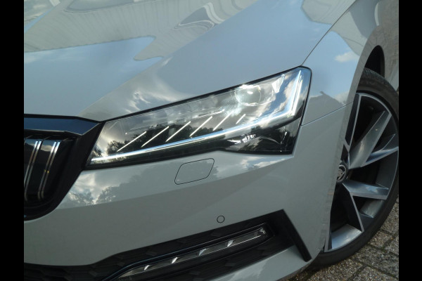 Škoda Superb 1.4 TSI iV Sportline Plug-in|Memory|Matrix-LED|Alcantara|Keyless-Entry/Go|Adaptive-Cruise|Stoel/Stuurverw.|Blindspot Škoda Superb 1.4 TSI iV Sportline Plug-in|Memory|Matrix-LED|Alcantara|Keyless-Entry/Go|Adaptive-Cruise|Stoel/Stuurverw.|Blindspot