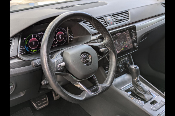 Škoda Superb 1.4 TSI iV Sportline Plug-in|Memory|Matrix-LED|Alcantara|Keyless-Entry/Go|Adaptive-Cruise|Stoel/Stuurverw.|Blindspot Škoda Superb 1.4 TSI iV Sportline Plug-in|Memory|Matrix-LED|Alcantara|Keyless-Entry/Go|Adaptive-Cruise|Stoel/Stuurverw.|Blindspot