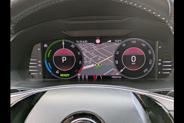 Škoda Superb 1.4 TSI iV Sportline Plug-in|Memory|Matrix-LED|Alcantara|Keyless-Entry/Go|Adaptive-Cruise|Stoel/Stuurverw.|Blindspot Škoda Superb 1.4 TSI iV Sportline Plug-in|Memory|Matrix-LED|Alcantara|Keyless-Entry/Go|Adaptive-Cruise|Stoel/Stuurverw.|Blindspot