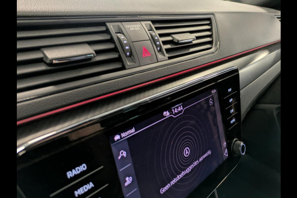 Škoda Superb 1.4 TSI iV Sportline Plug-in|Memory|Matrix-LED|Alcantara|Keyless-Entry/Go|Adaptive-Cruise|Stoel/Stuurverw.|Blindspot Škoda Superb 1.4 TSI iV Sportline Plug-in|Memory|Matrix-LED|Alcantara|Keyless-Entry/Go|Adaptive-Cruise|Stoel/Stuurverw.|Blindspot