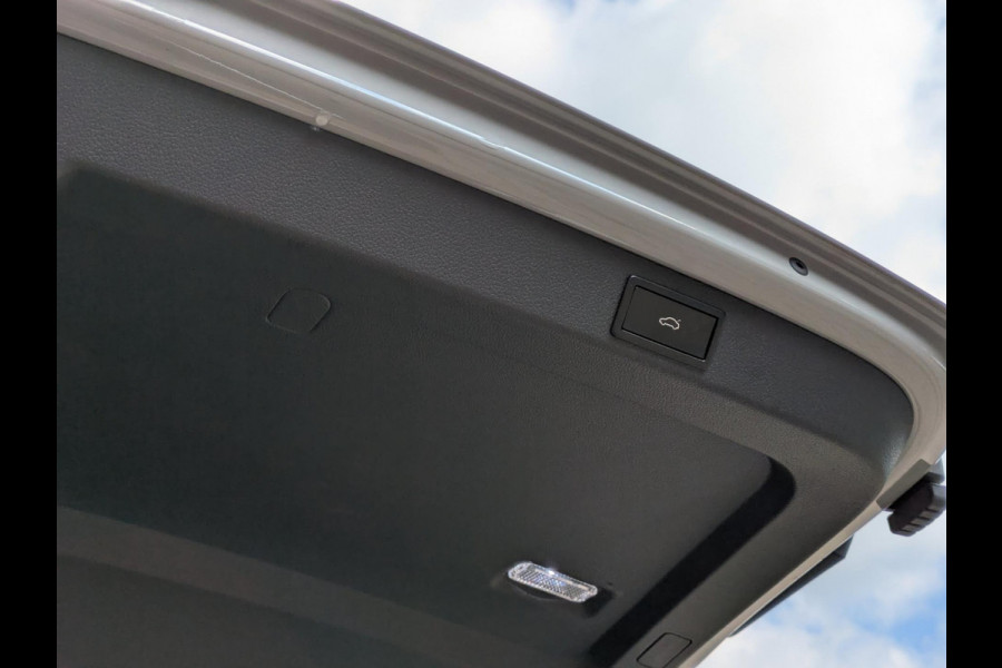 Škoda Superb 1.4 TSI iV Sportline Plug-in|Memory|Matrix-LED|Alcantara|Keyless-Entry/Go|Adaptive-Cruise|Stoel/Stuurverw.|Blindspot Škoda Superb 1.4 TSI iV Sportline Plug-in|Memory|Matrix-LED|Alcantara|Keyless-Entry/Go|Adaptive-Cruise|Stoel/Stuurverw.|Blindspot
