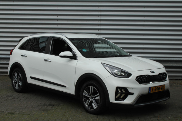 Kia Niro 1.6 GDi Hybrid 141pk DynamicPlusLine DCT6 NL-Auto NAP Clima Cruise Navi Camera Carplay 16"LMV Leder Afn. Trekhaak 1300kg