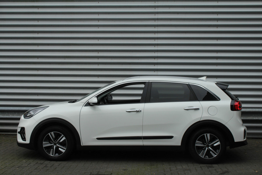 Kia Niro 1.6 GDi Hybrid 141pk DynamicPlusLine DCT6 NL-Auto NAP Clima Cruise Navi Camera Carplay 16"LMV Leder Afn. Trekhaak 1300kg