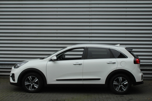 Kia Niro 1.6 GDi Hybrid 141pk DynamicPlusLine DCT6 NL-Auto NAP Clima Cruise Navi Camera Carplay 16"LMV Leder Afn. Trekhaak 1300kg