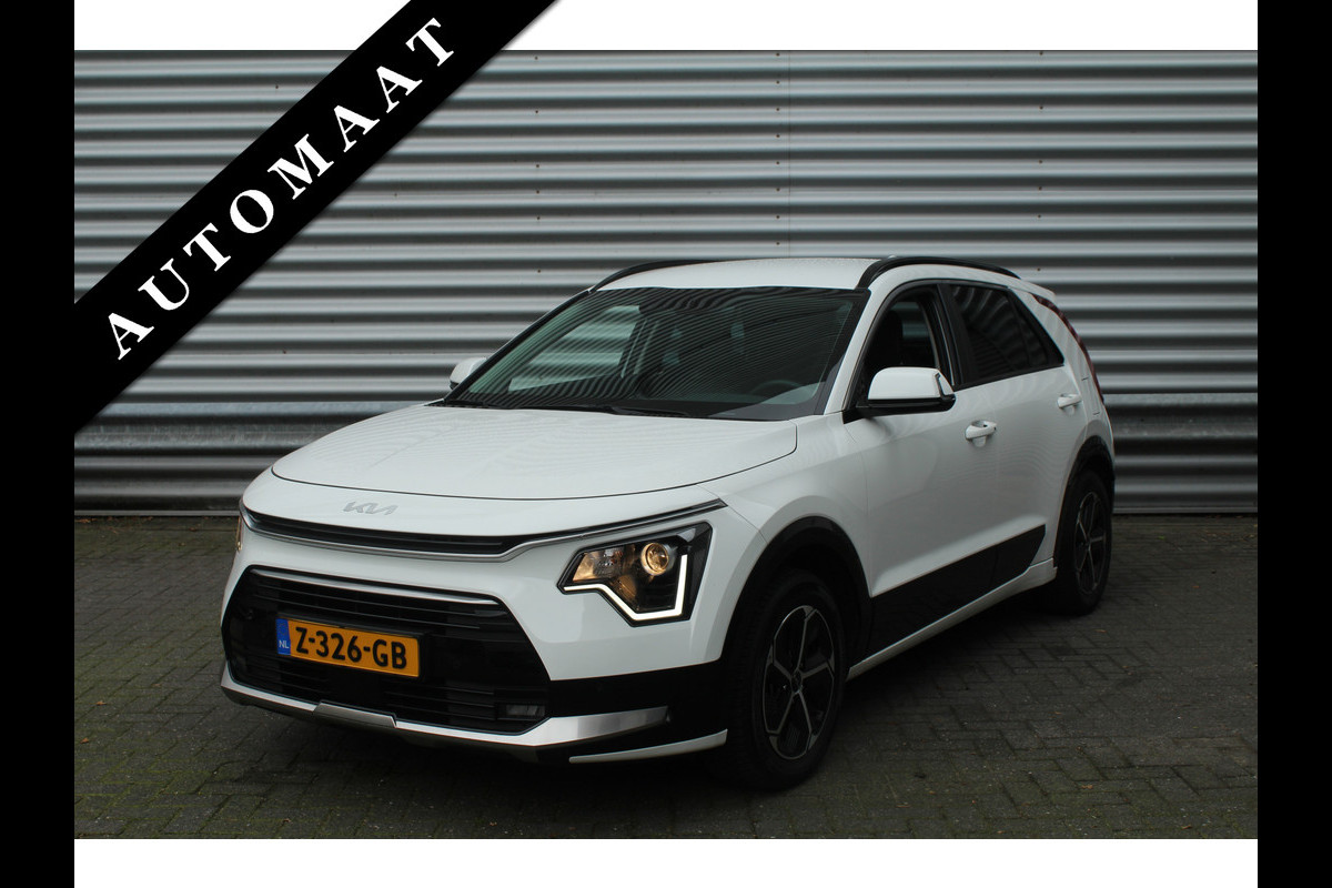 Kia Niro 1.6 GDi Hybrid 141pk DynamicLine DCT6 NL-Auto NAP Clima Cruise Navi Camera Carplay Dig. Cockpit 16"LMV Trekhaak 1300kg Kia Niro 1.6 GDi Hybrid 141pk DynamicLine DCT6 NL-Auto NAP Clima Cruise Navi Camera Carplay Dig. Cockpit 16"LMV Trekhaak 1300kg
