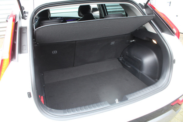 Kia Niro 1.6 GDi Hybrid 141pk DynamicLine DCT6 NL-Auto NAP Clima Cruise Navi Camera Carplay Dig. Cockpit 16"LMV Trekhaak 1300kg