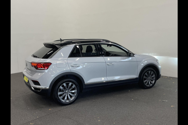 Volkswagen T-Roc 1.5 TSI Sport AUT Aut Winterpack Camera achter Adaptieve Led Auto Cruise Control PDC V+A Elektrische Kofferklep Navi Carplay