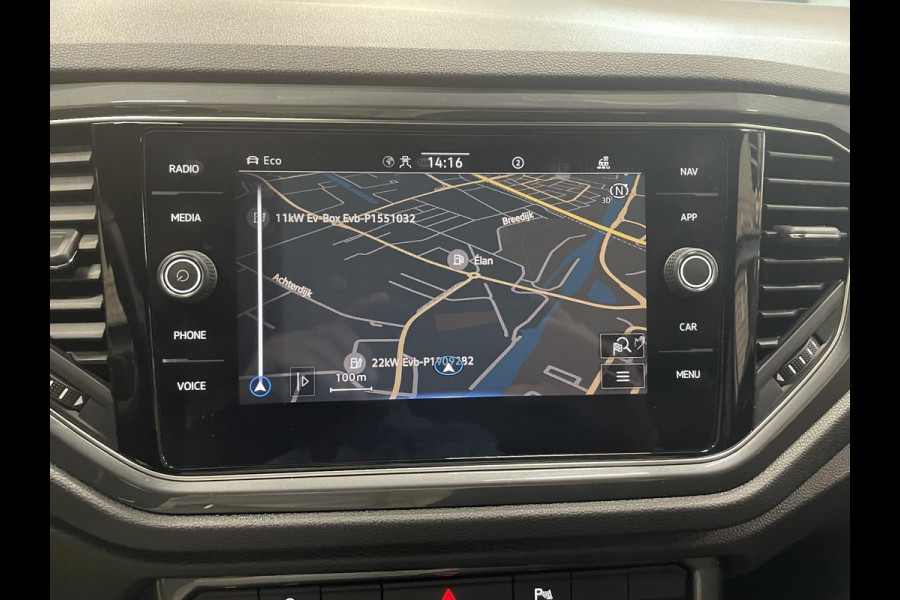 Volkswagen T-Roc 1.5 TSI Sport AUT Aut Winterpack Camera achter Adaptieve Led Auto Cruise Control PDC V+A Elektrische Kofferklep Navi Carplay