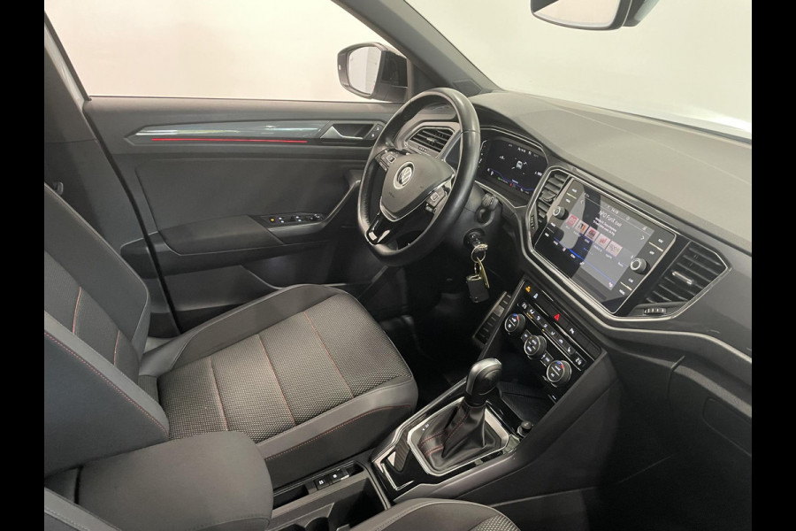 Volkswagen T-Roc 1.5 TSI Sport AUT Aut Winterpack Camera achter Adaptieve Led Auto Cruise Control PDC V+A Elektrische Kofferklep Navi Carplay