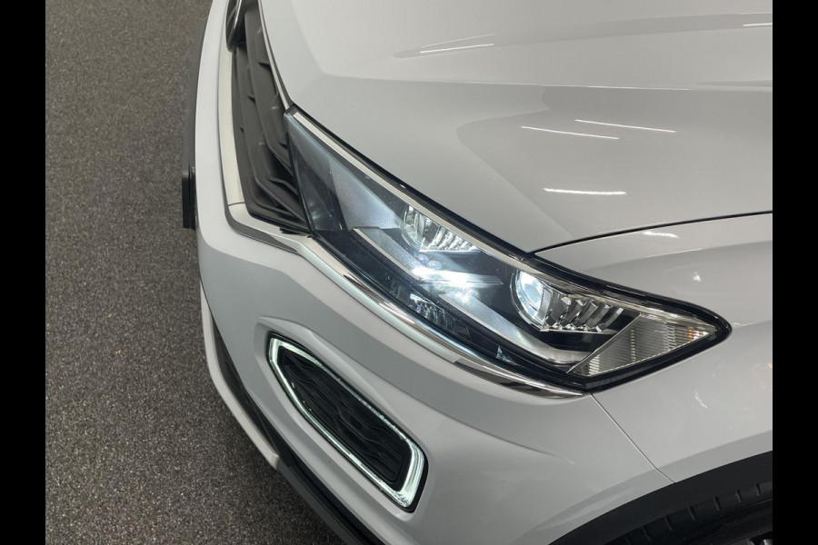 Volkswagen T-Roc 1.5 TSI Sport AUT Aut Winterpack Camera achter Adaptieve Led Auto Cruise Control PDC V+A Elektrische Kofferklep Navi Carplay