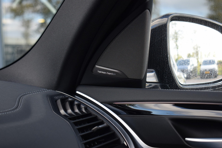 BMW iX3 High Executive 80 kWh | Trekhaak | Pano | H/K | Leer | HUD | Stoelverw. BMW iX3 High Executive 80 kWh | Trekhaak | Pano | H/K | Leer | HUD | Stoelverw.