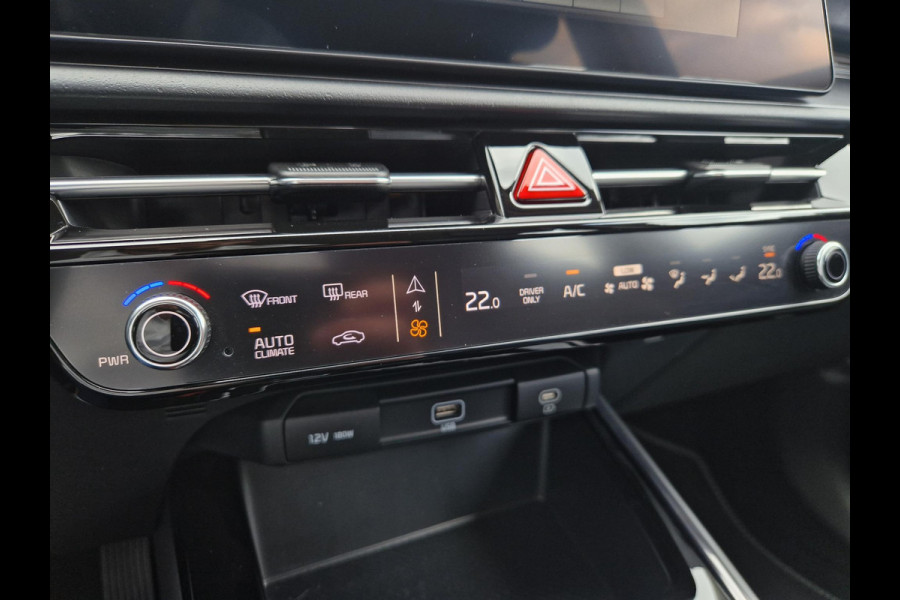 Kia Niro 1.6 GDi PHEV DynamicLine | Key-Less | Climate | Camera | Navi | Cruise | Apple Carplay / Android Auto | Kia Niro 1.6 GDi PHEV DynamicLine | Key-Less | Climate | Camera | Navi | Cruise | Apple Carplay / Android Auto |