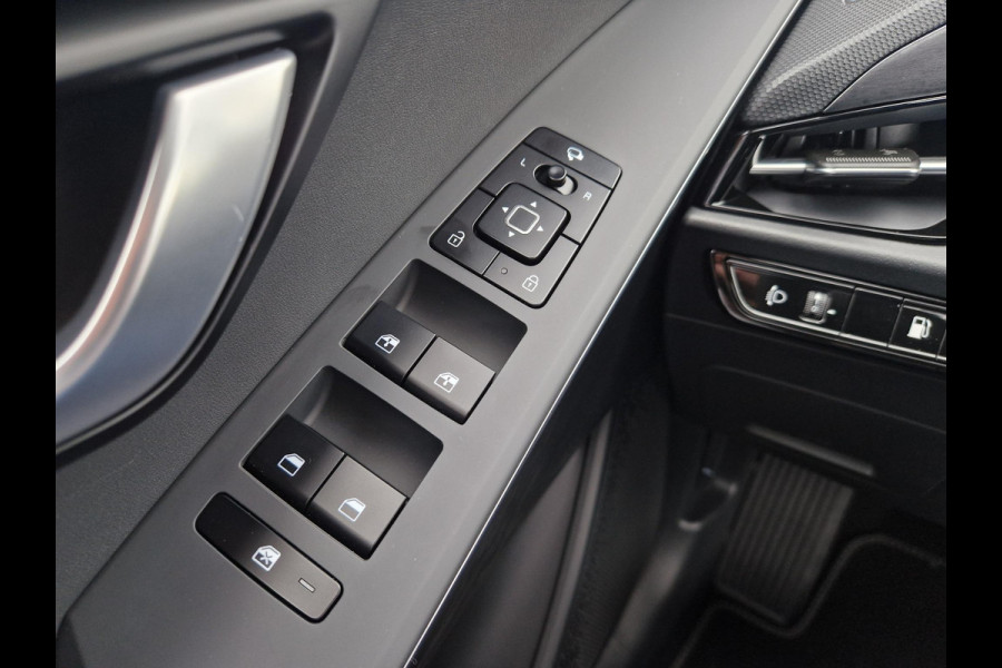 Kia Niro 1.6 GDi PHEV DynamicLine | Key-Less | Climate | Camera | Navi | Cruise | Apple Carplay / Android Auto | Kia Niro 1.6 GDi PHEV DynamicLine | Key-Less | Climate | Camera | Navi | Cruise | Apple Carplay / Android Auto |