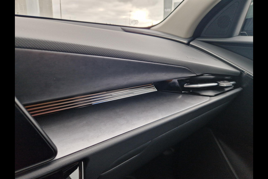 Kia Niro 1.6 GDi PHEV DynamicLine | Key-Less | Climate | Camera | Navi | Cruise | Apple Carplay / Android Auto | Kia Niro 1.6 GDi PHEV DynamicLine | Key-Less | Climate | Camera | Navi | Cruise | Apple Carplay / Android Auto |