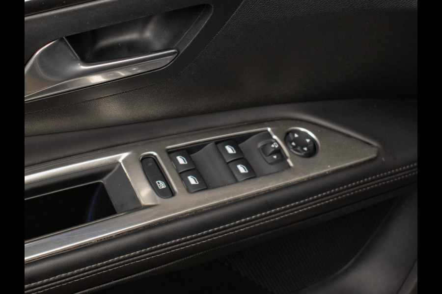 Peugeot 5008 1.2 PureTech Blue Lease Premium Sport (APPLE CARPLAY,NAVI, 360 VIEW,CAMERA,PDC,LED,TREKHAAK,SPORTSTOELEN,LM VELGEN)
