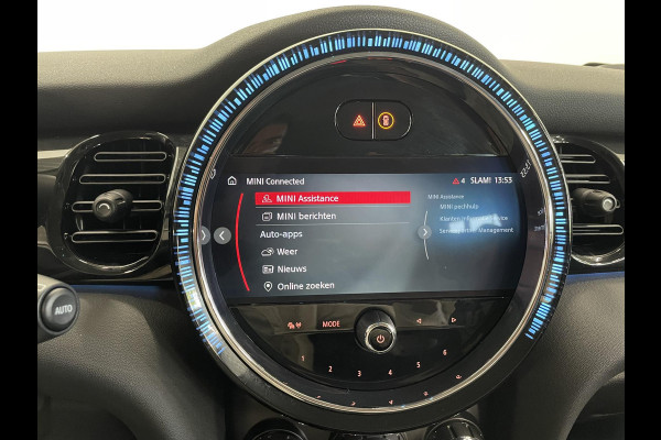 MINI Electric Essential 33 kWh Auto. Navigatie Apple Carplay/ Android Auto Parkeersensoren achter Cruise Control Stoelverwarming Virtual Cockpit Climate Control