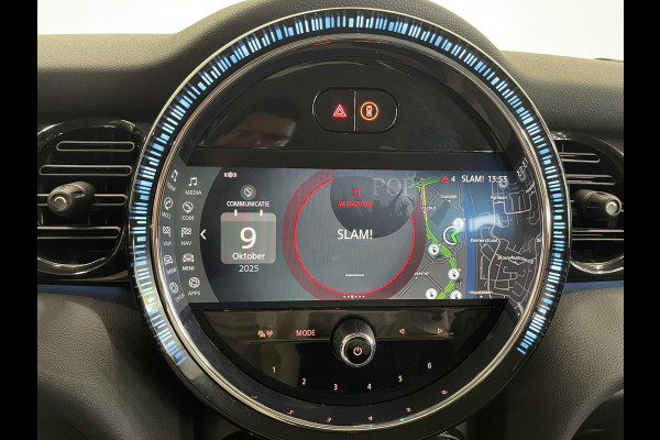 MINI Electric Essential 33 kWh Auto. Navigatie Apple Carplay/ Android Auto Parkeersensoren achter Cruise Control Stoelverwarming Virtual Cockpit Climate Control