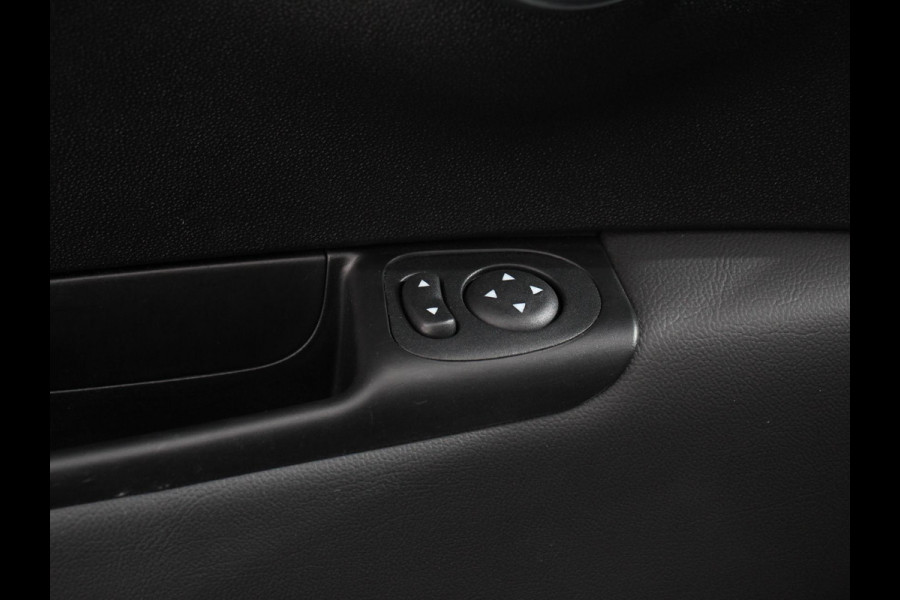 Fiat 500C 1.0 Hybrid Star Airco Cruise control Navigatie Parkeersensor achter Radio Apple Carplay/ Android Auto