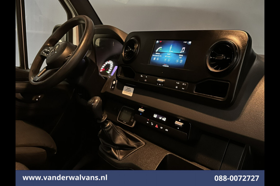 Mercedes-Benz Sprinter 316 CDI 163pk 3500kg Trekhaak L2H2 Euro6 Airco | Camera | Apple Carplay Cruisecontrol, Android Auto, Parkeersensoren Mercedes-Benz Sprinter 316 CDI 163pk 3500kg Trekhaak L2H2 Euro6 Airco | Camera | Apple Carplay Cruisecontrol, Android Auto, Parkeersensoren