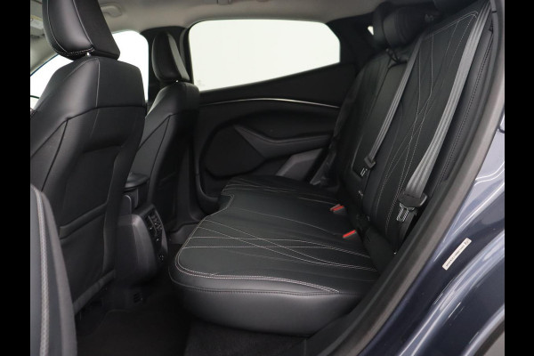 Ford Mustang Mach-E Extended RWD 98 kWh | Leder | Stoelverwarming | Adaptive cruise | Camera | Carplay | Keyless | Stuurverwarming