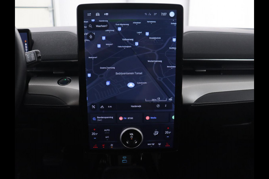 Ford Mustang Mach-E Extended RWD 98 kWh | Leder | Stoelverwarming | Adaptive cruise | Camera | Carplay | Keyless | Stuurverwarming