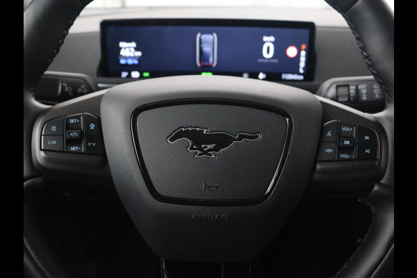 Ford Mustang Mach-E Extended RWD 98 kWh | Leder | Stoelverwarming | Adaptive cruise | Camera | Carplay | Keyless | Stuurverwarming