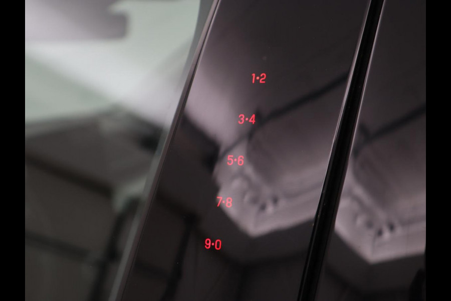 Ford Mustang Mach-E Extended RWD 98 kWh | Leder | Stoelverwarming | Adaptive cruise | Camera | Carplay | Keyless | Stuurverwarming