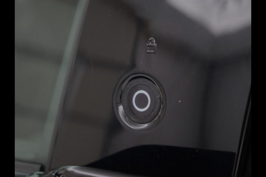 Ford Mustang Mach-E Extended RWD 98 kWh | Leder | Stoelverwarming | Adaptive cruise | Camera | Carplay | Keyless | Stuurverwarming