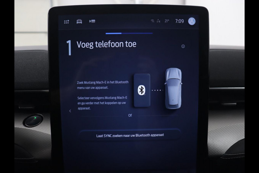 Ford Mustang Mach-E Extended RWD 98 kWh | Leder | Stoelverwarming | Adaptive cruise | Camera | Carplay | Keyless | Stuurverwarming