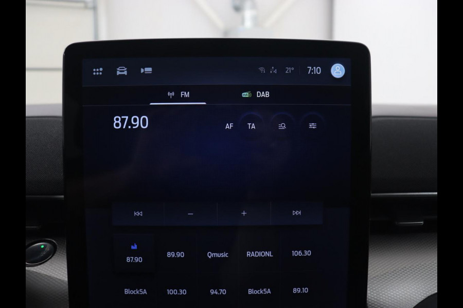 Ford Mustang Mach-E Extended RWD 98 kWh | Leder | Stoelverwarming | Adaptive cruise | Camera | Carplay | Keyless | Stuurverwarming