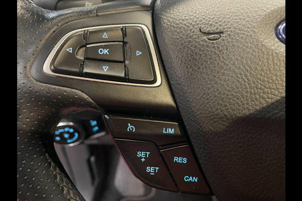 Ford FOCUS Wagon 2.0 ST-2 250 PK NAVI CLIMA RECARO CARPLAY Ford FOCUS Wagon 2.0 ST-2 250 PK NAVI CLIMA RECARO CARPLAY
