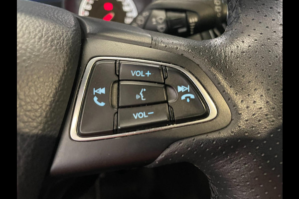Ford FOCUS Wagon 2.0 ST-2 250 PK NAVI CLIMA RECARO CARPLAY Ford FOCUS Wagon 2.0 ST-2 250 PK NAVI CLIMA RECARO CARPLAY
